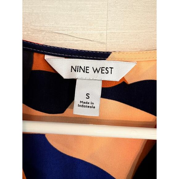 Nine West Short Sleeve Faux Wrap Tie Waist Multicolor Geo Blouse-Size S - Picture 2 of 5